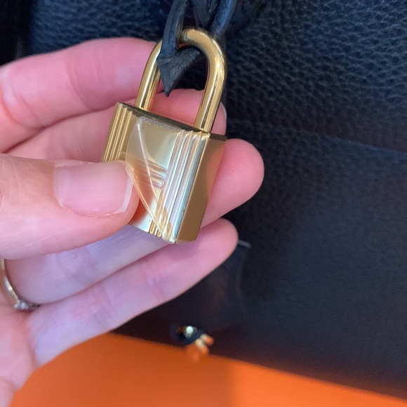 Hermes Bolide Bag in Black Taurillon Clemence leather, size 31 - Picture 4 of 16